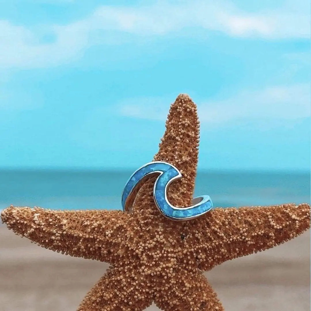 Anello Ispirato al Mare con Opale Argentato