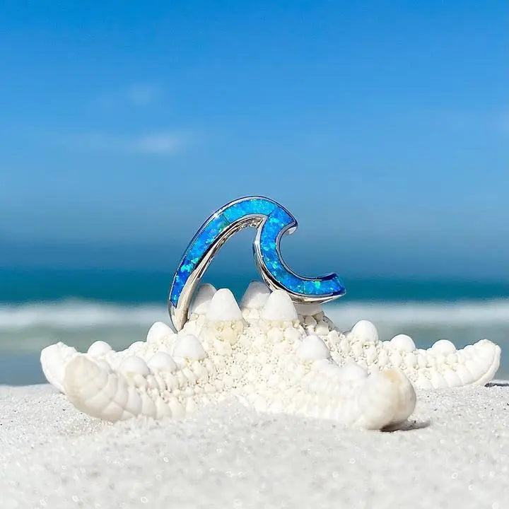 Anello Ispirato al Mare con Opale Argentato