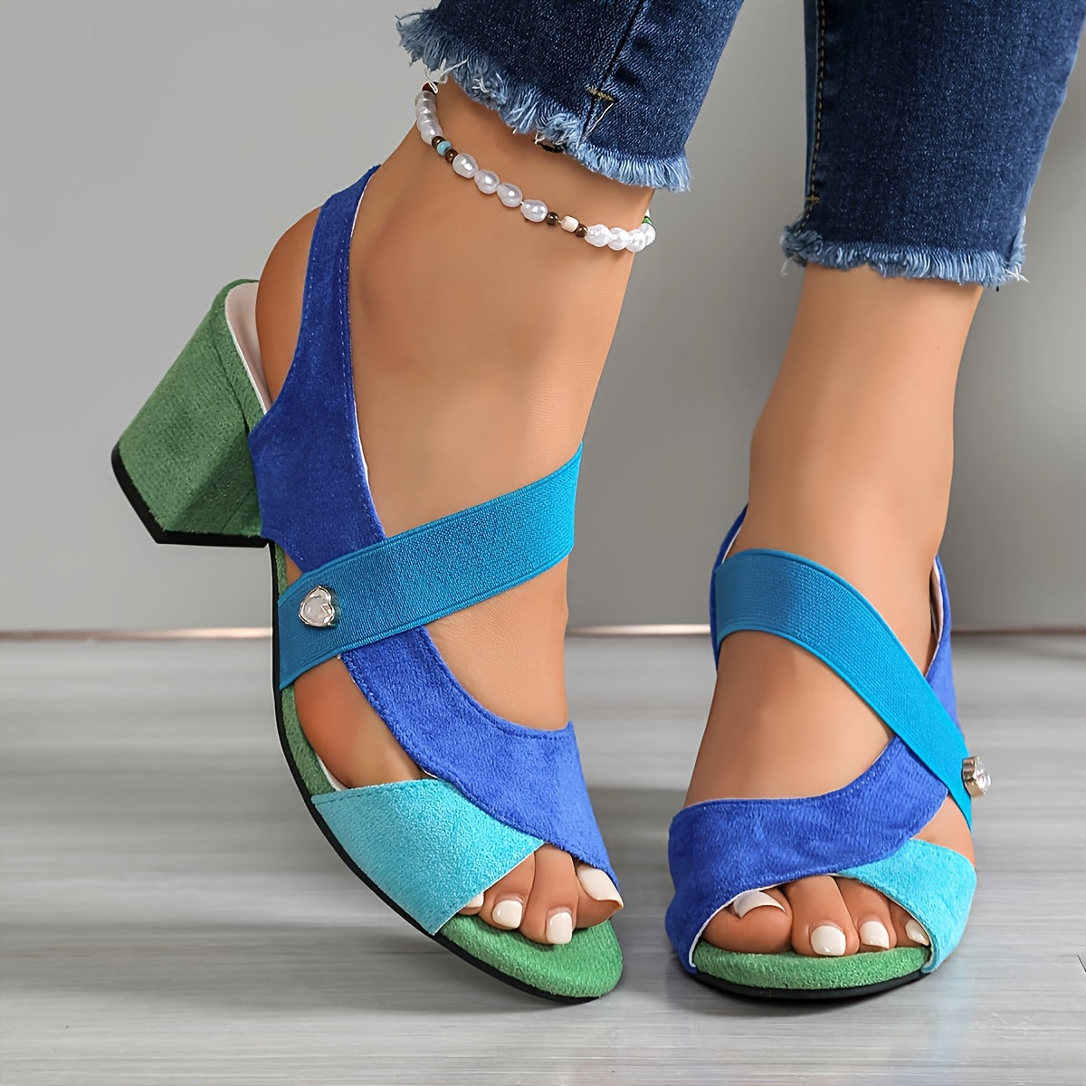 Elara | Tacchi comfort con cinturini incrociati