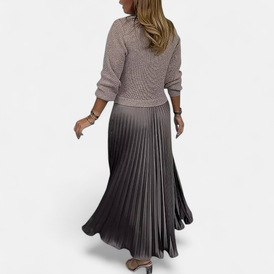 Claudia | Completo maxi con maglione e gonna plissettata