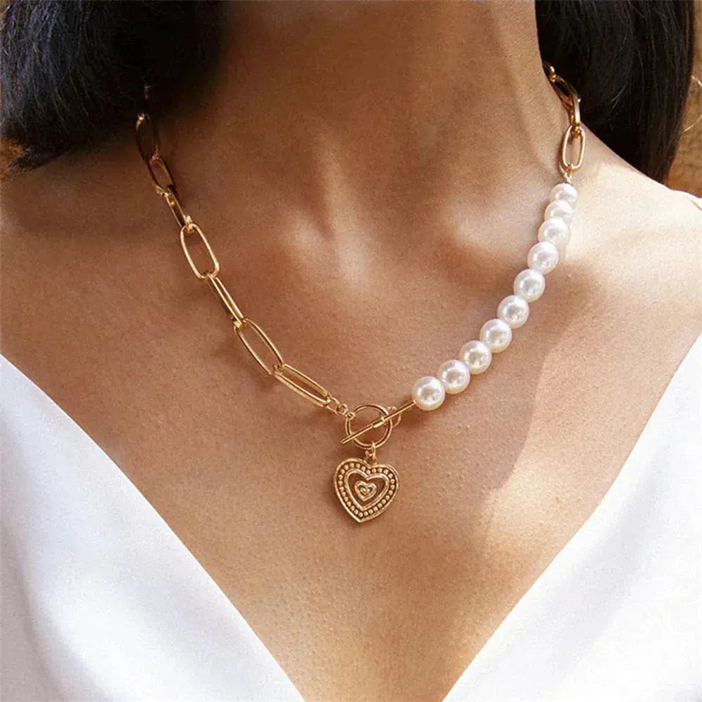 Collana con Ciondolo a Cuore e Perle Dorata