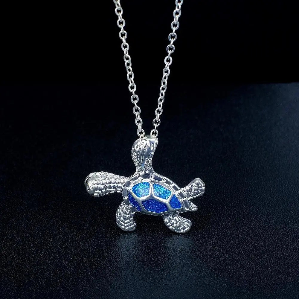 Collana con Tartaruga Marina Ispirato al Mare e Opale Blu