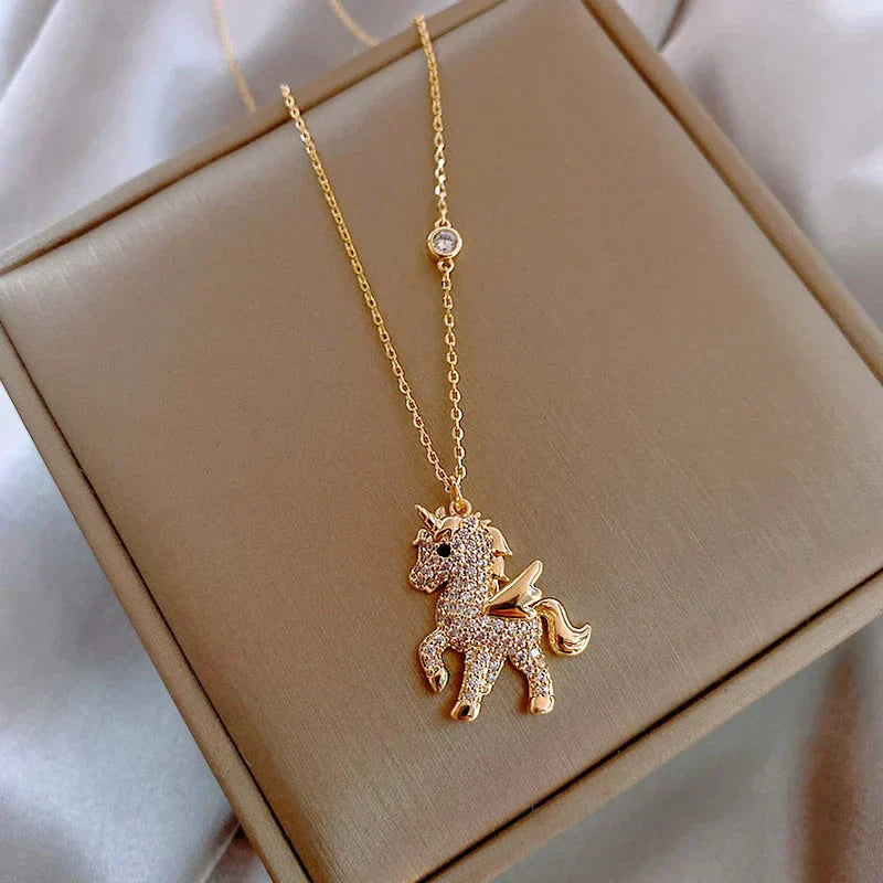 Collana con Zirconia Dorata