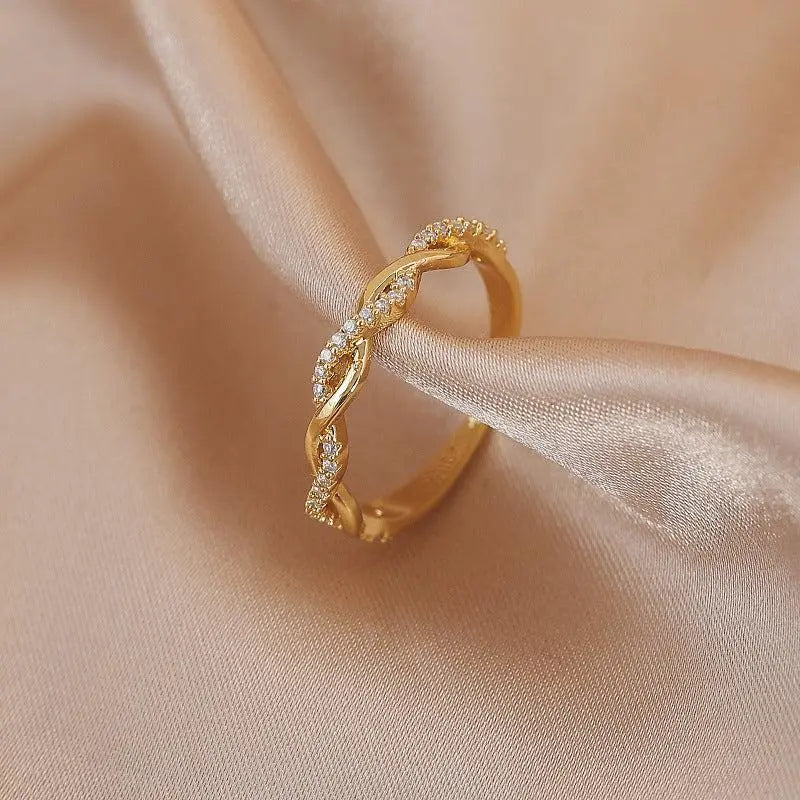 Anello Regolabile con Zirconia Dorato