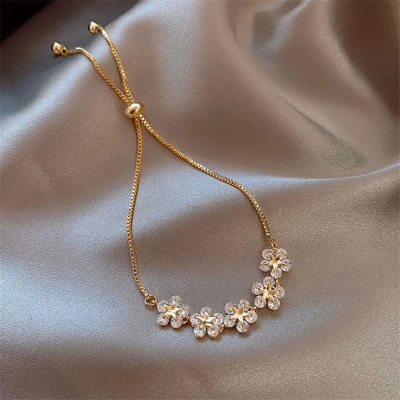 Bracciale Floreale con Cristallo Dorato