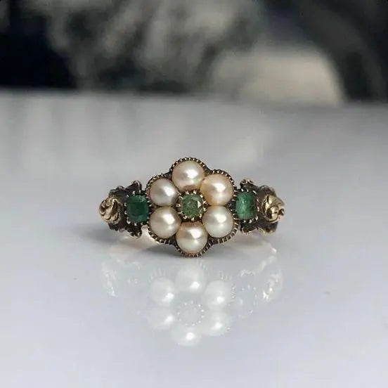 Anello Vintage Floreale con Perline e Perle Verde