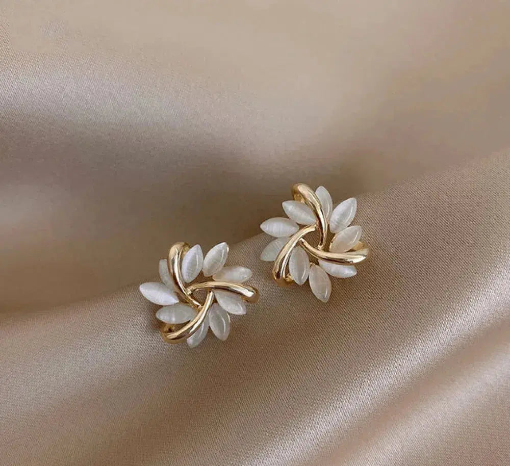 Orecchini Elegante con Opale Dorati
