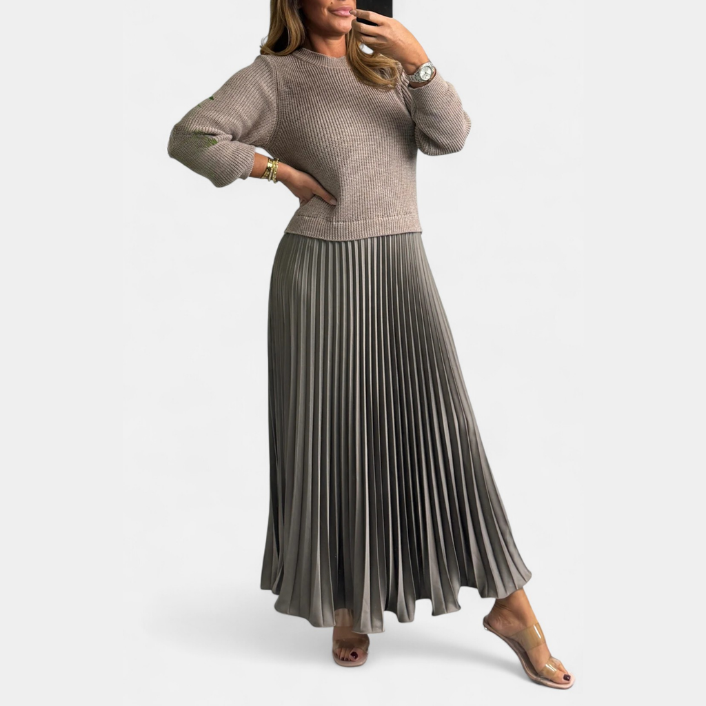 Claudia | Completo maxi con maglione e gonna plissettata
