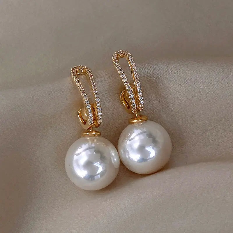 Orecchini Elegante con Perle e Zirconia