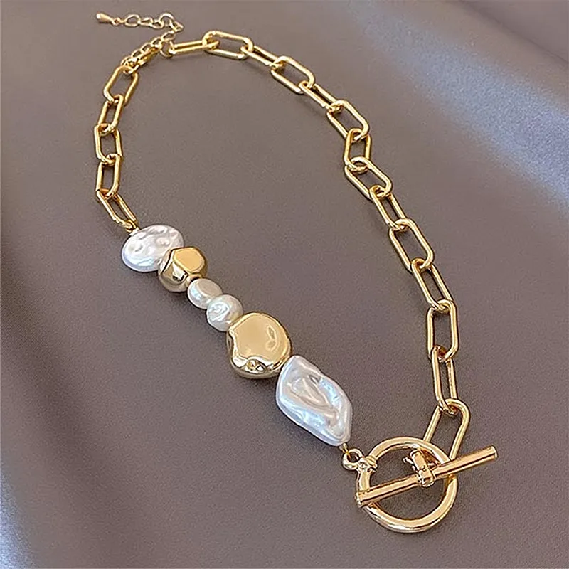 Collana Vintage con Perle Dorata