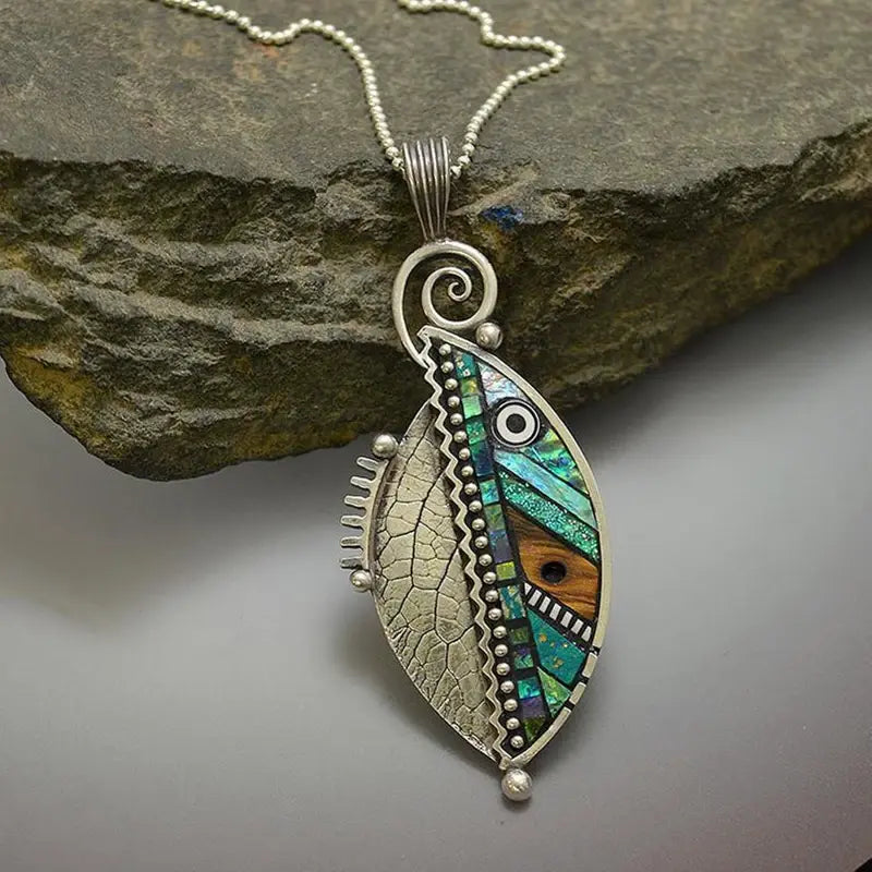 Collana Vintage con Cristallo Verde Argentata