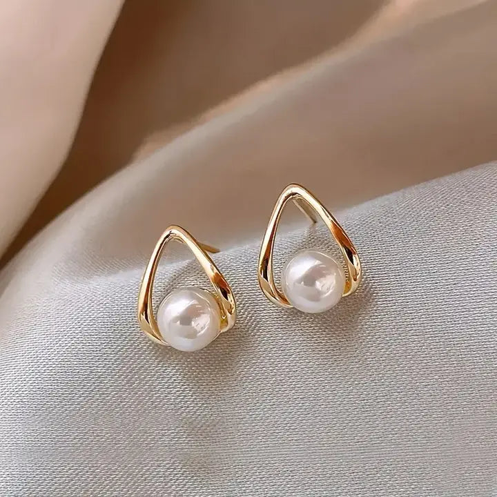 Orecchini Elegante Aperto con Perle