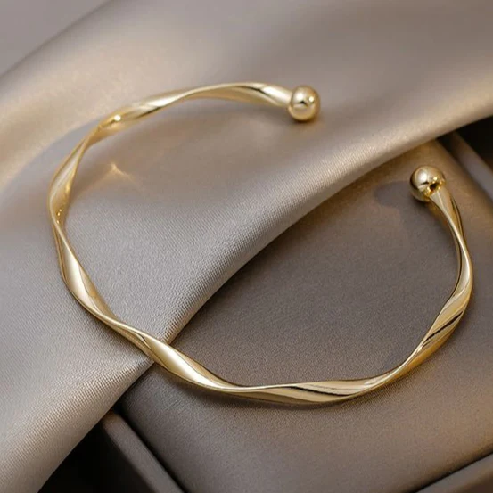 Bracciale Elegante Aperto Dorato