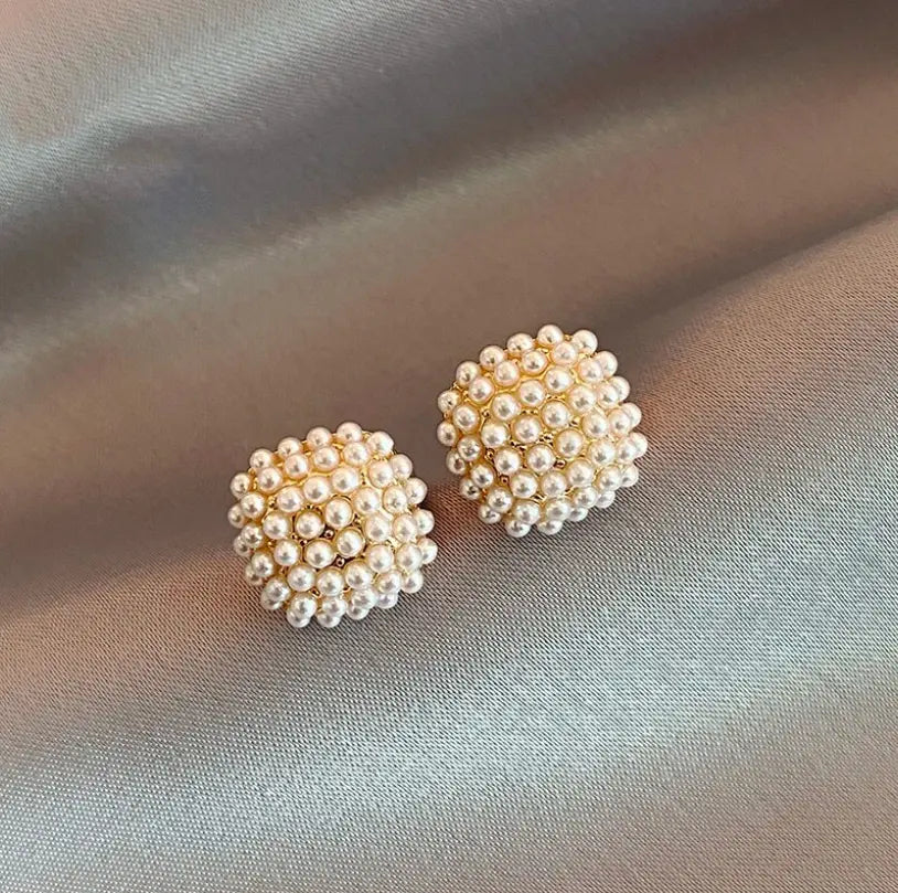 Orecchini Elegante con Perle Dorati