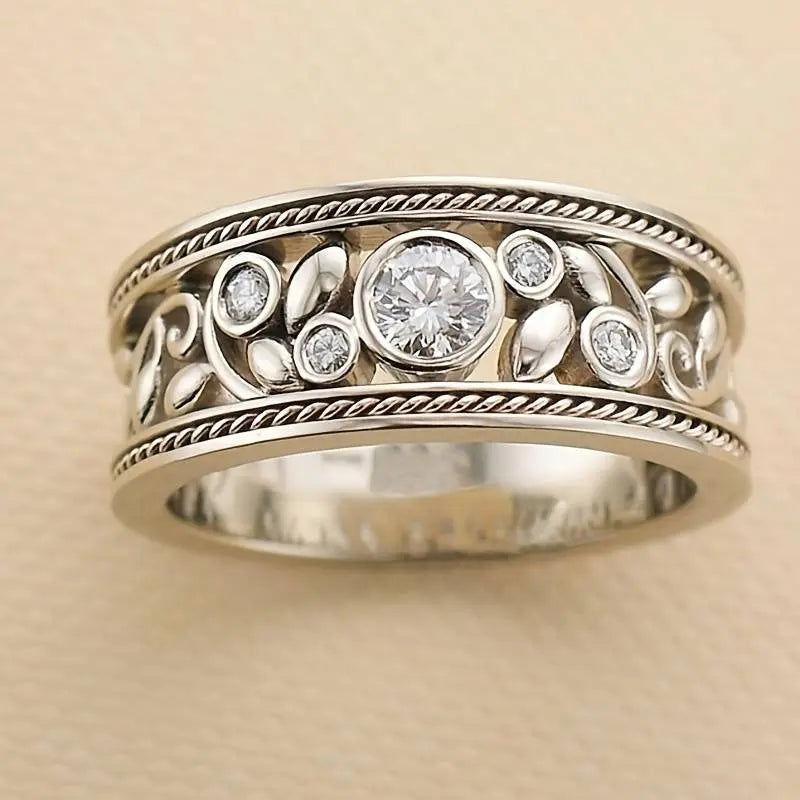 Anello Vintage con Zirconia Argentato