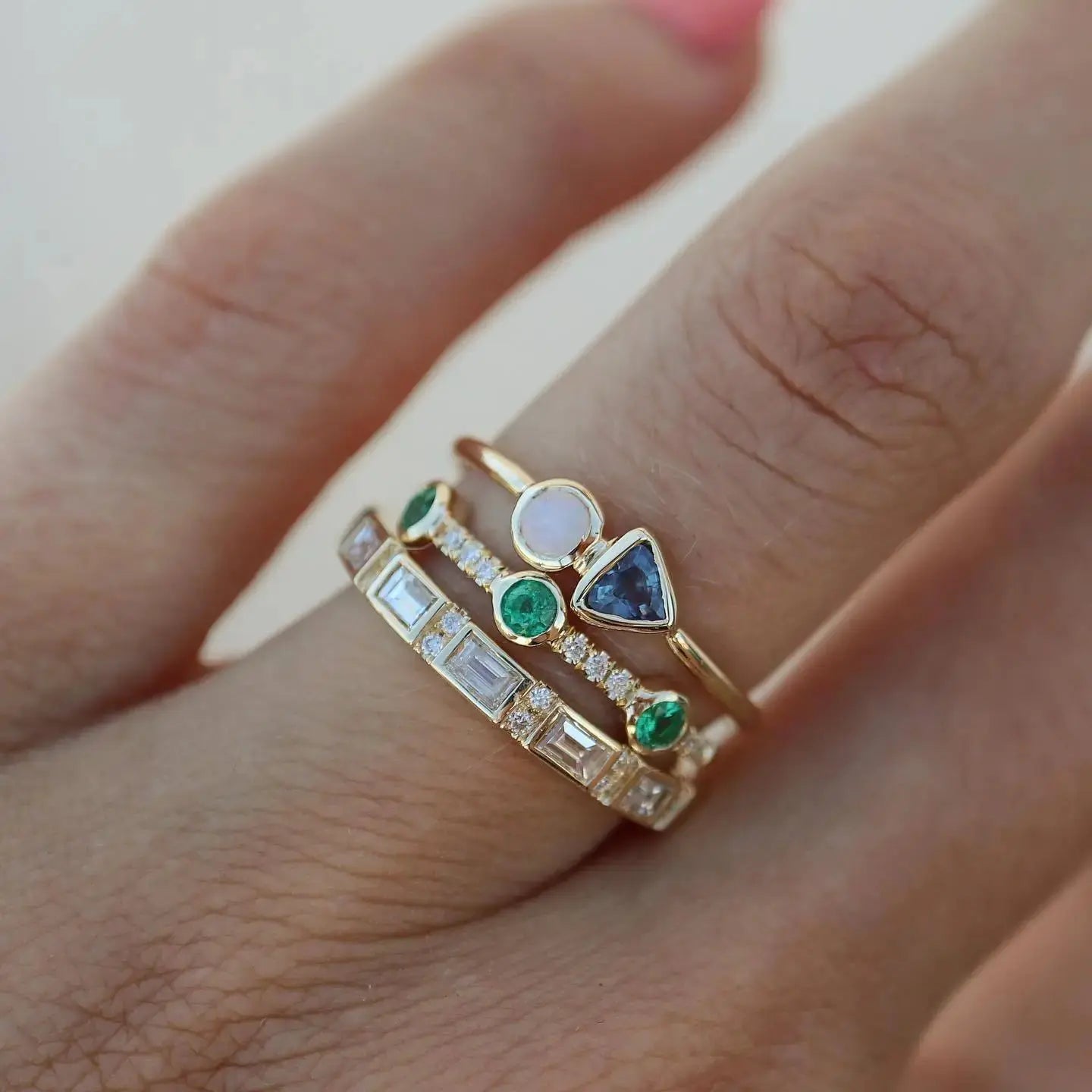 Anello Vintage con Zirconia Bianca e Opale