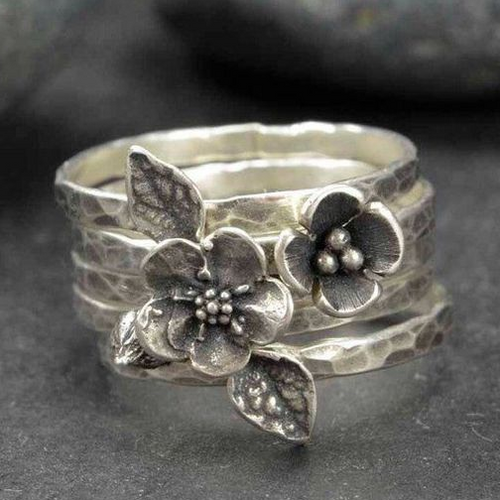 Anello Vintage Floreale a Strati Argentato