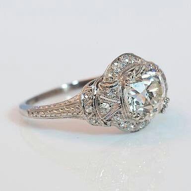 Anello Vintage Lineare con Cristallo Argentato