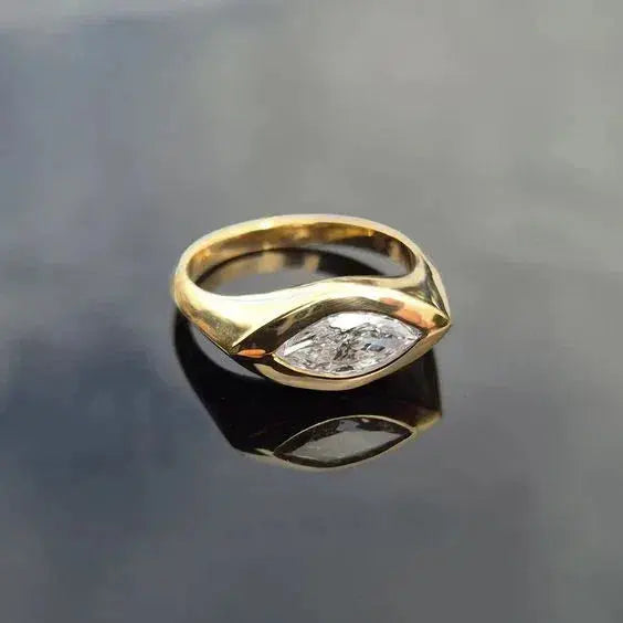 Anello Vintage con Zirconia Dorato