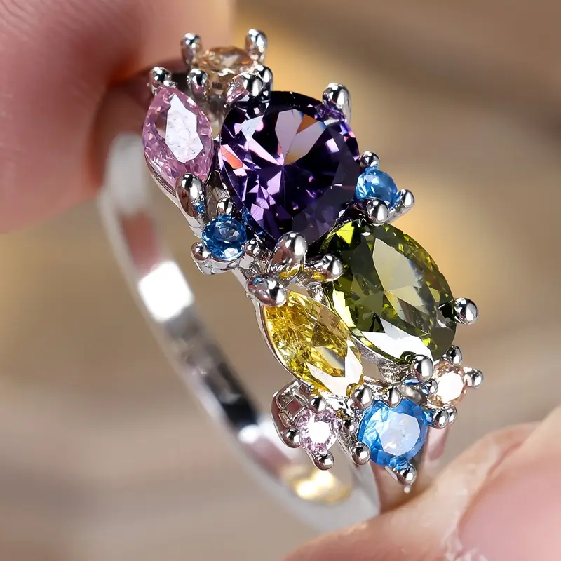 Anello Vintage con Cristallo Argentato